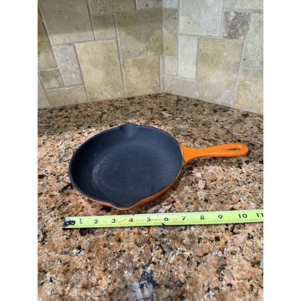 Le Creuset #20 Flame Orange Enamel Double Spout 7 1/2" Round Skillet